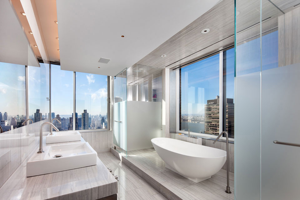 Amazing minimalist apartment bathroom