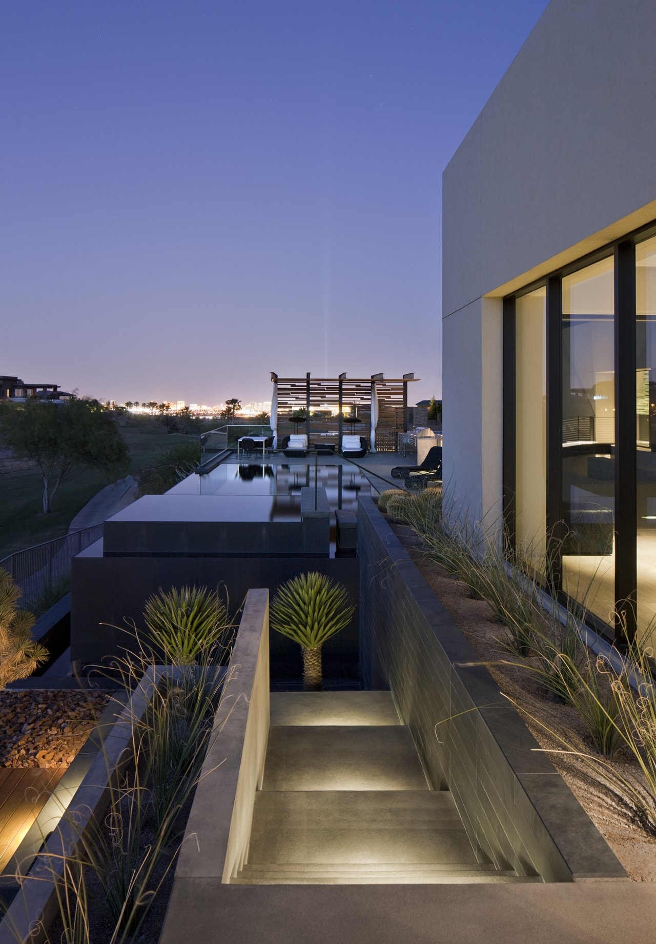 Outdoor staircase of modern desert house designed by assemblageSTUDIO