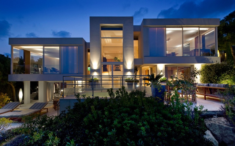 Modern house design at night