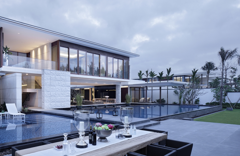 Ultra Modern Luxury Homes