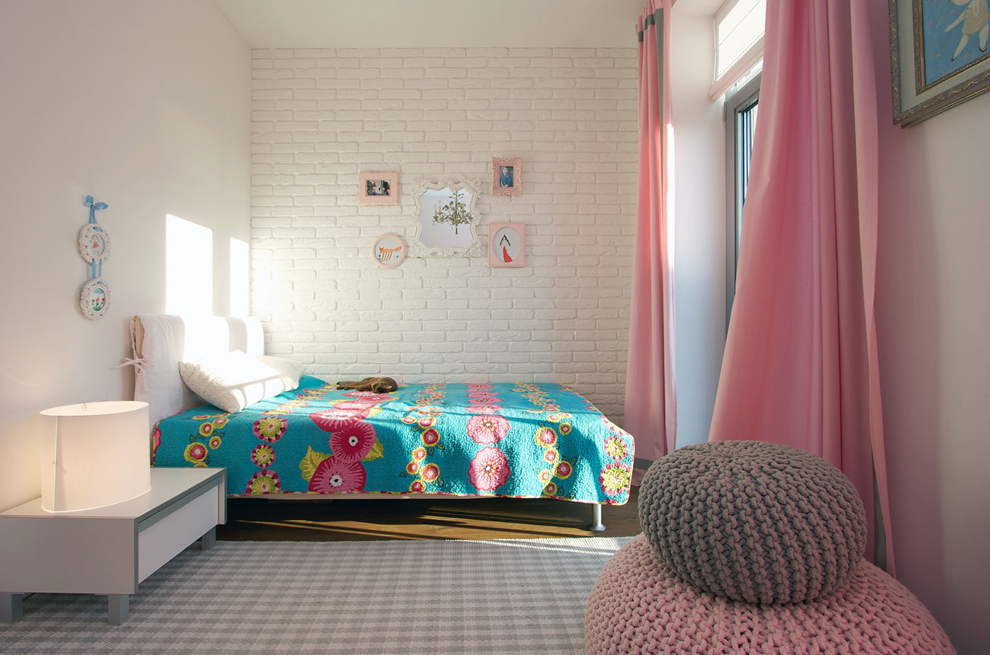 Modern kid's bedroom in Green Walls apartment by SVOYA