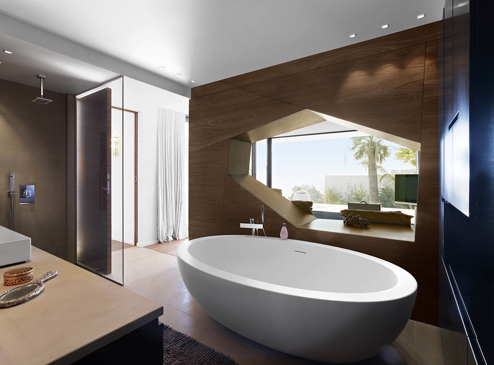 Modern bathroom by TOGU architecture