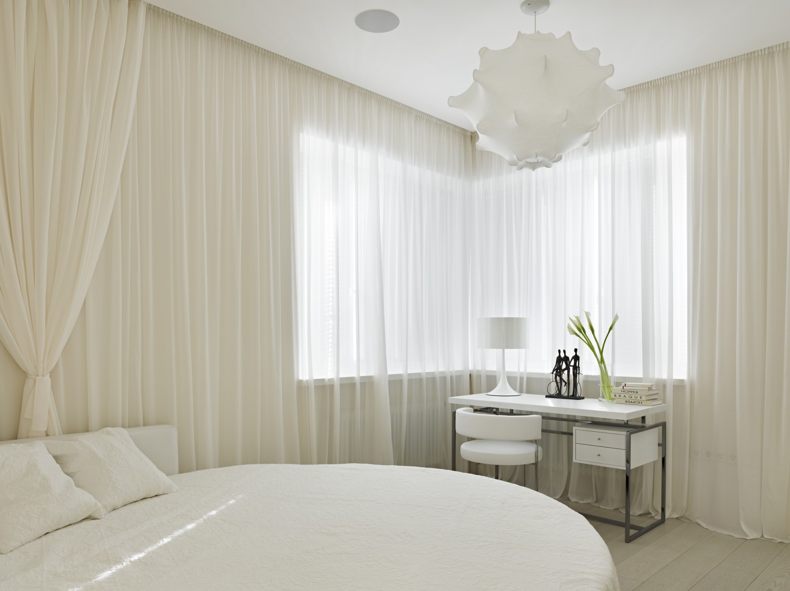 Beautiful small white bedroom by Alexandra Fedorova