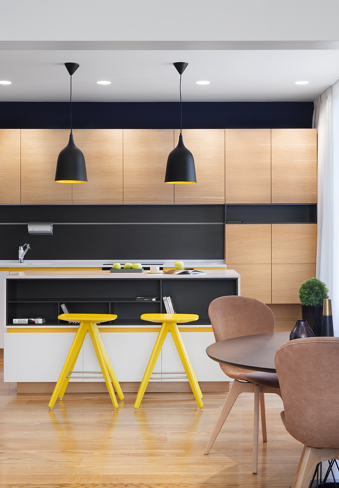 Modern kitchen design by Fimera Design Studio